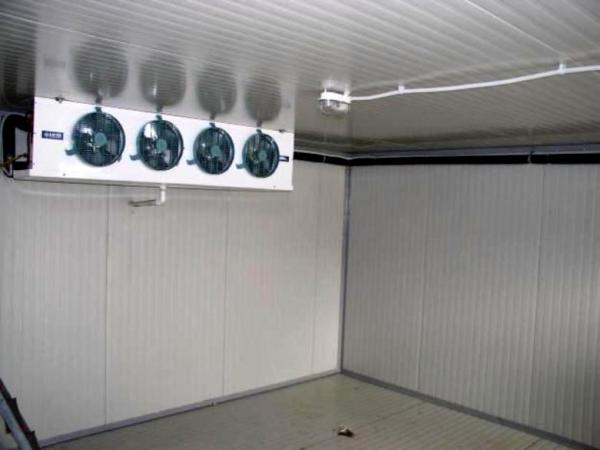 Воздухоохладители / испарители для холодильных камер. Крым, установка ...