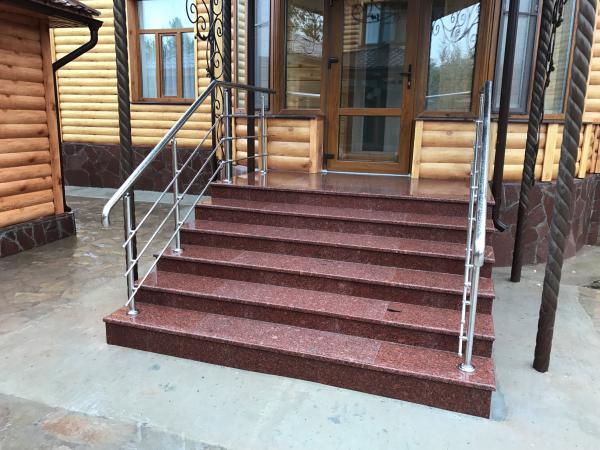 Облицовка входной группы из гранита купить по цене 2400 ₽ в Сургуте на ...