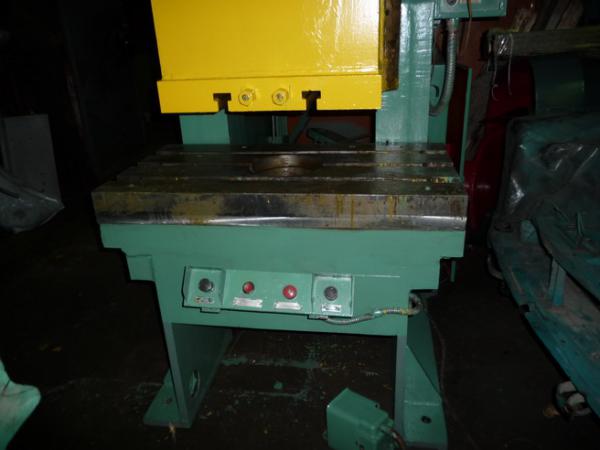 Пресс рс. Пресс рс10 характеристики. Рс10м1 пресс кривошипный. 100тн пресс механический. Ковочный пресс 4000 узтм.