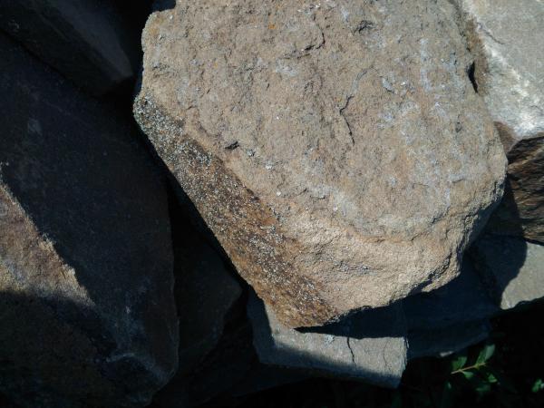 Камень бутовый купить по цене 1000 руб. в Элисте на PromPortal.Su (ID ...