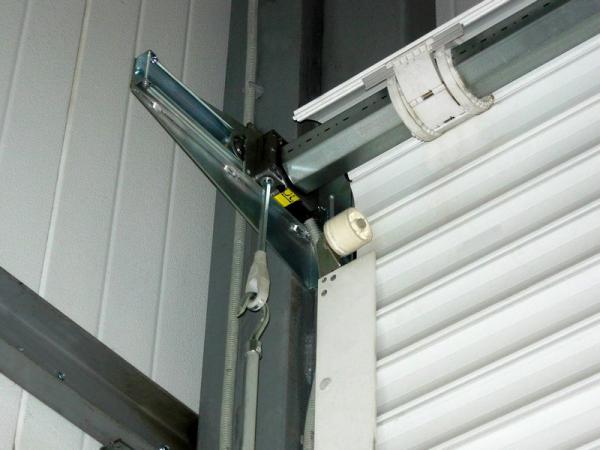 Ремонт роллет и ворот купить в Сочи на PromPortal.Su (ID#23569511)