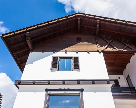 Утепление фасадов зданий, декоративная отделка стен купить по цене 900 ...