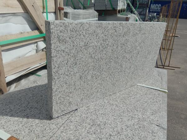 Гранитная плитка G361. Гранит 600х300х30. термо купить по цене 6000 ₽ в ...