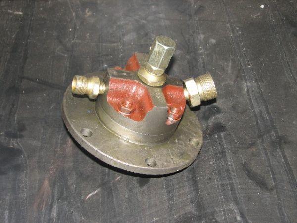 Насос масляный 32. Масляный насос пксд 5. Насос дз-212. 2п 51сб насос шестеренчатый. 7450.