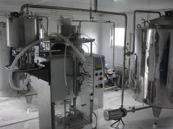 Полуавтомат розлива и упаковки жидких продуктов, доставка из Екатеринбурга