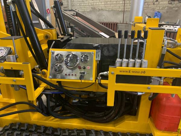 Малогабаритная буровая установка мгбу (Е24КД) купить по цене 2050000 ...