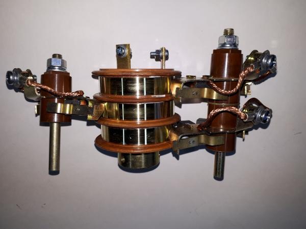 Коллектор кольцевой тк. 14. 00. Коллектор кольцевой тк 3-5 в сборе со щеткодержателями для эл. Щеткодержатель тали тэ-050.