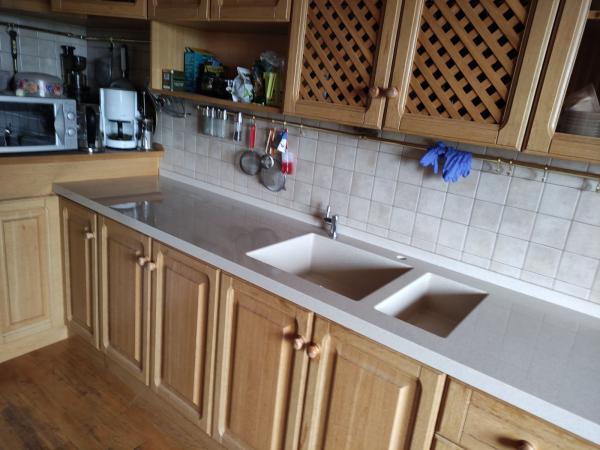 Стол с каменной столешницей, Silestone купить по цене 6000 ₽ в Москве ...