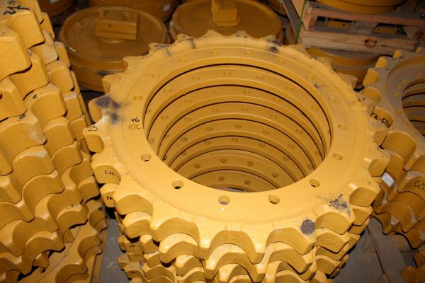Комплектующие для ходовой части Caterpillar САТ купить по цене 5000 ₽ в ...