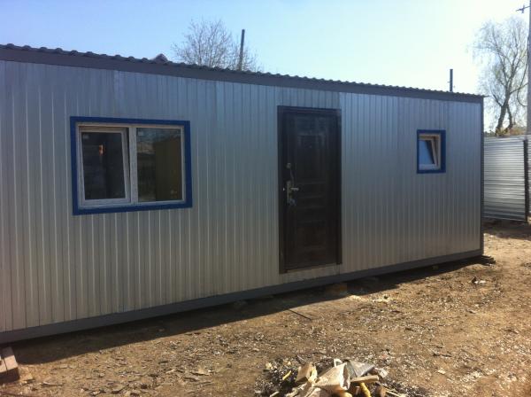 Бытовка строительная усиленная (на швеллере) купить по цене 170000 ₽ в ...