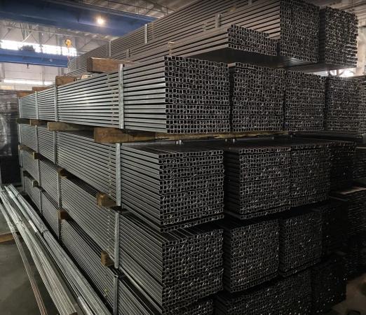 Труба квадратная тонкостенная оцинкованная 50х1, 5 купить по цене 130 ...