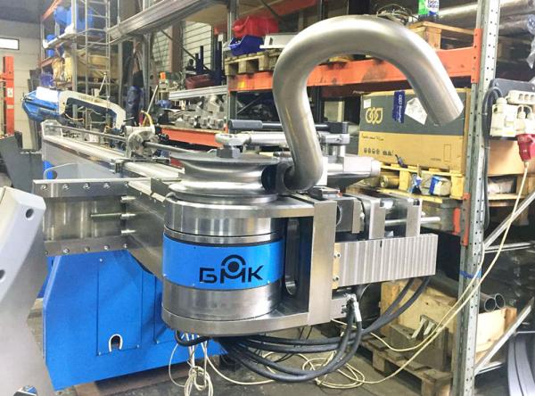 Полуавтоматический трубогиб с ЧПУ дорновый трубогибочный станок CE-80 ...