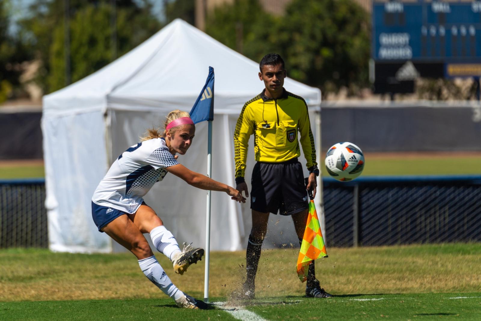 Судейская палатка