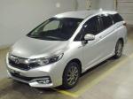 Универсал гибрид Honda Shuttle Hybrid кузов GP8 модификация Hybrid гв 2015 4wd пробег 203 т.км серебристый