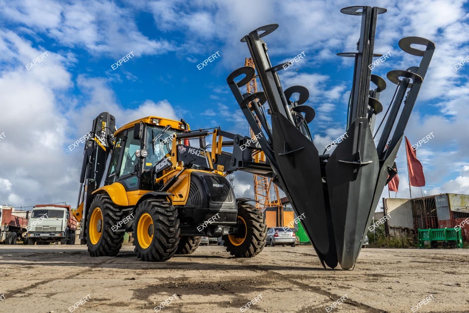 Пересадчик деревьев на фронтальный погрузчик JCB