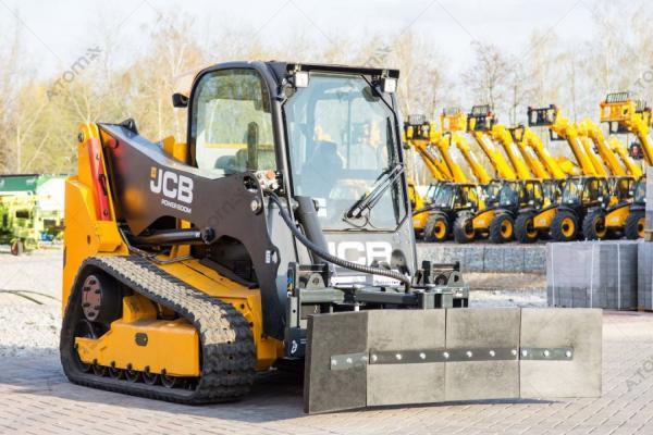 Отвал для навоза, скребок на Телескопический погрузчик JCB
