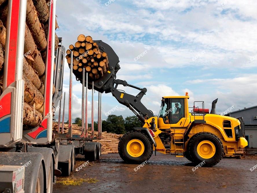 Бревно захват на Экскаватор-погрузчик JCB