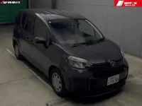 Sienta Toyota передний привод компактвэн 7 мест минивэн Hybrid Гибрид