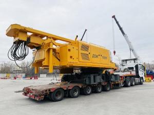 Челябинский механический завод выпустил и отгрузил не имеющий аналогов в РФ гусеничный кран